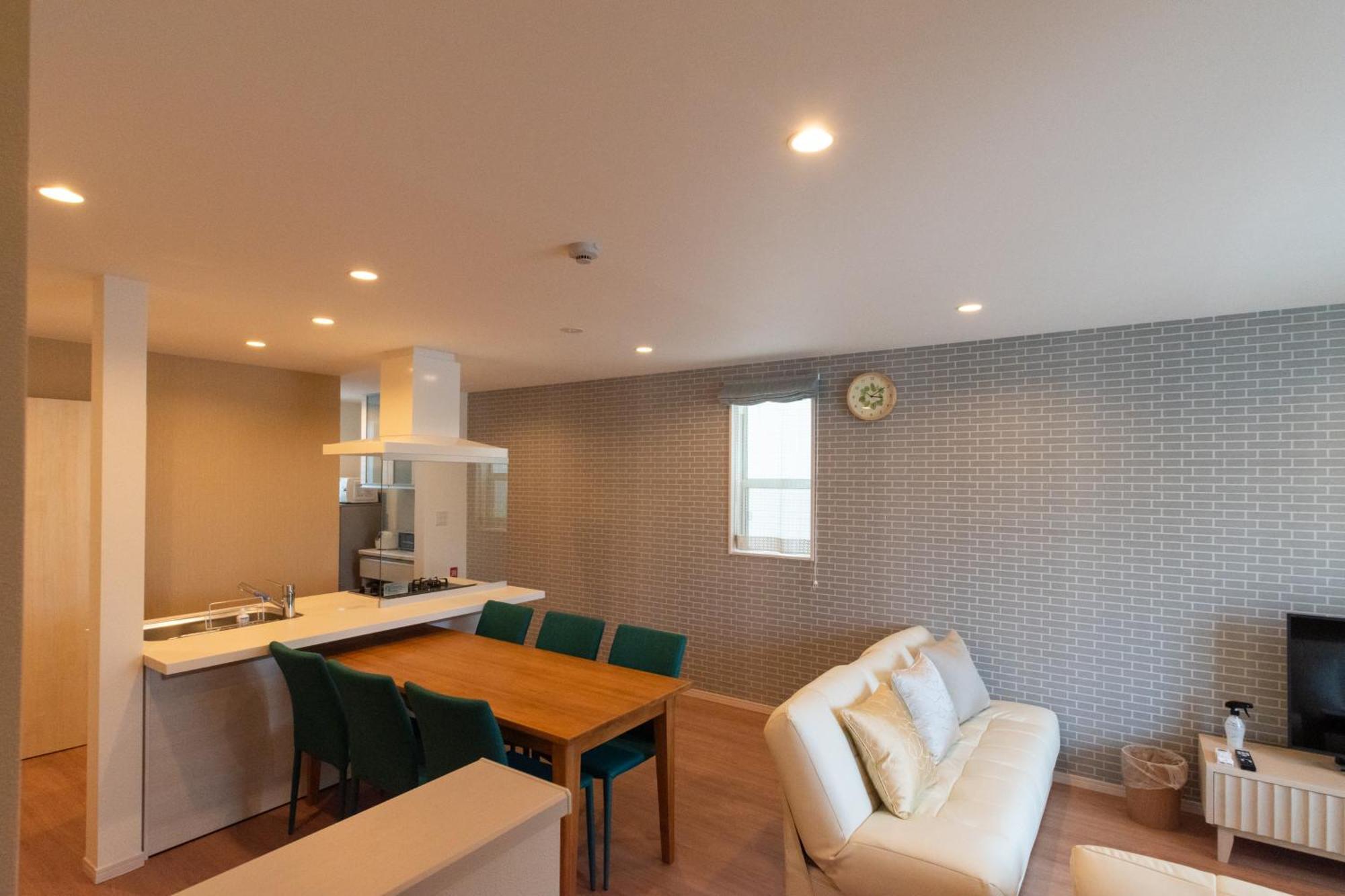 Ecot Irabu Bridge Premier Aparthotel Miyakojima  Стая снимка